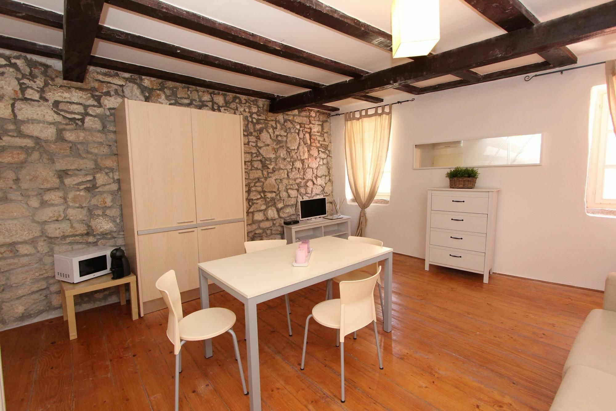 Apartments Biancorosa Ровінь Екстер'єр фото